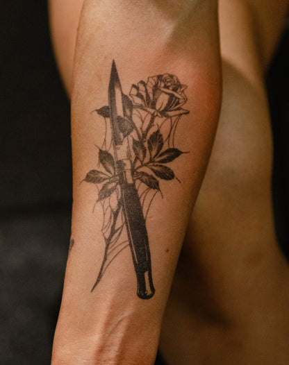 Flip Knife & Rose
